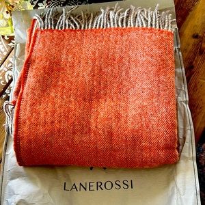 Beautiful Italian wool blanket . Herringbone pattern 100% wool